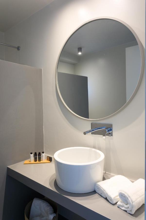 Iliades Luxury Boutique Suites Batsíon Eksteriør bilde
