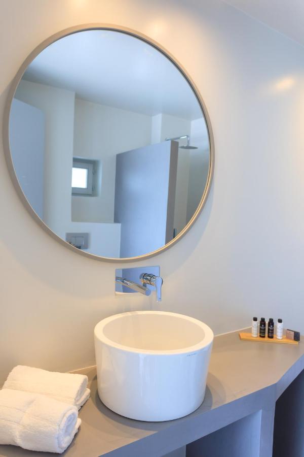 Iliades Luxury Boutique Suites Batsíon Eksteriør bilde
